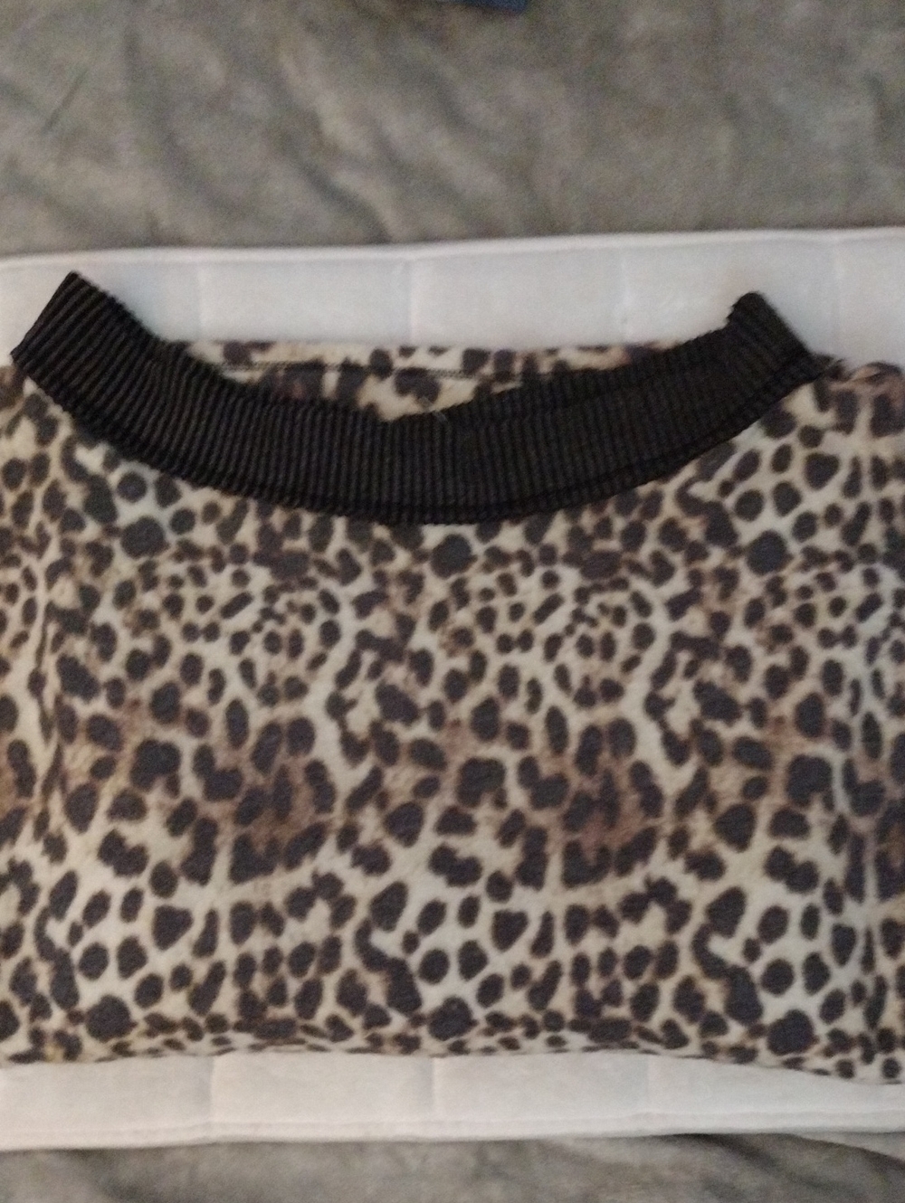 Leopard Print Women's Sweater with Brown Ribbed Collar